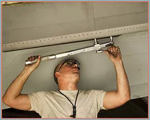 Golden Garage Door Repair Service Newhall, CA 661-452-0044 - 10-install-cont